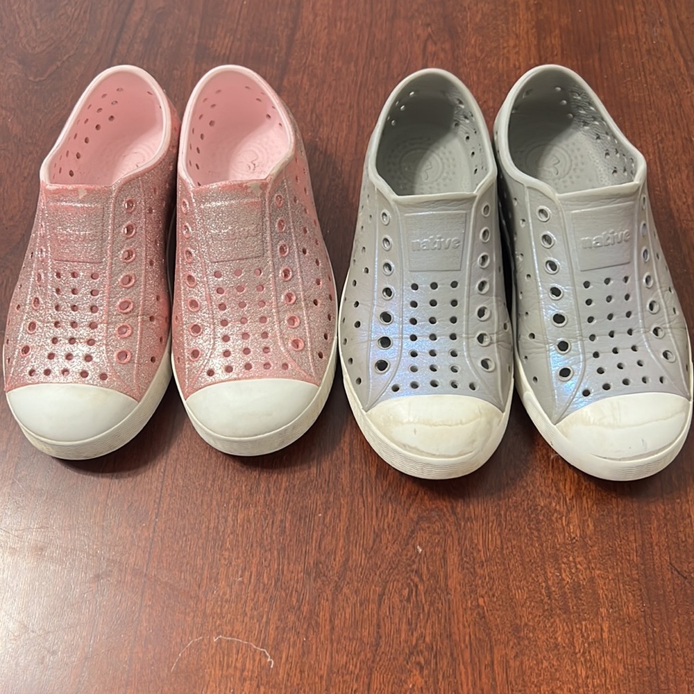 Natives. Pink glitter (c12) and gray (c13).